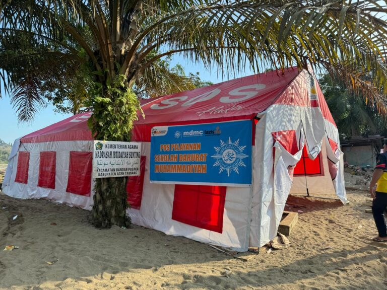 Sekolah-Darurat-Tamiang-768x576.jpeg