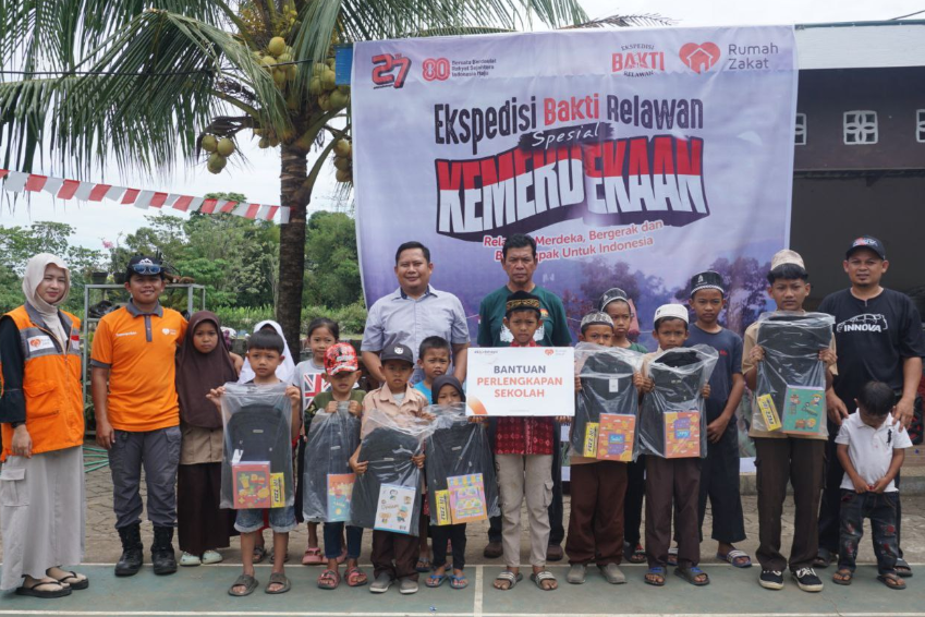 Ekspedisi Kemerdekaan Rumah Zakat untuk Peduli Pendidikan Anak Dusun Balocci