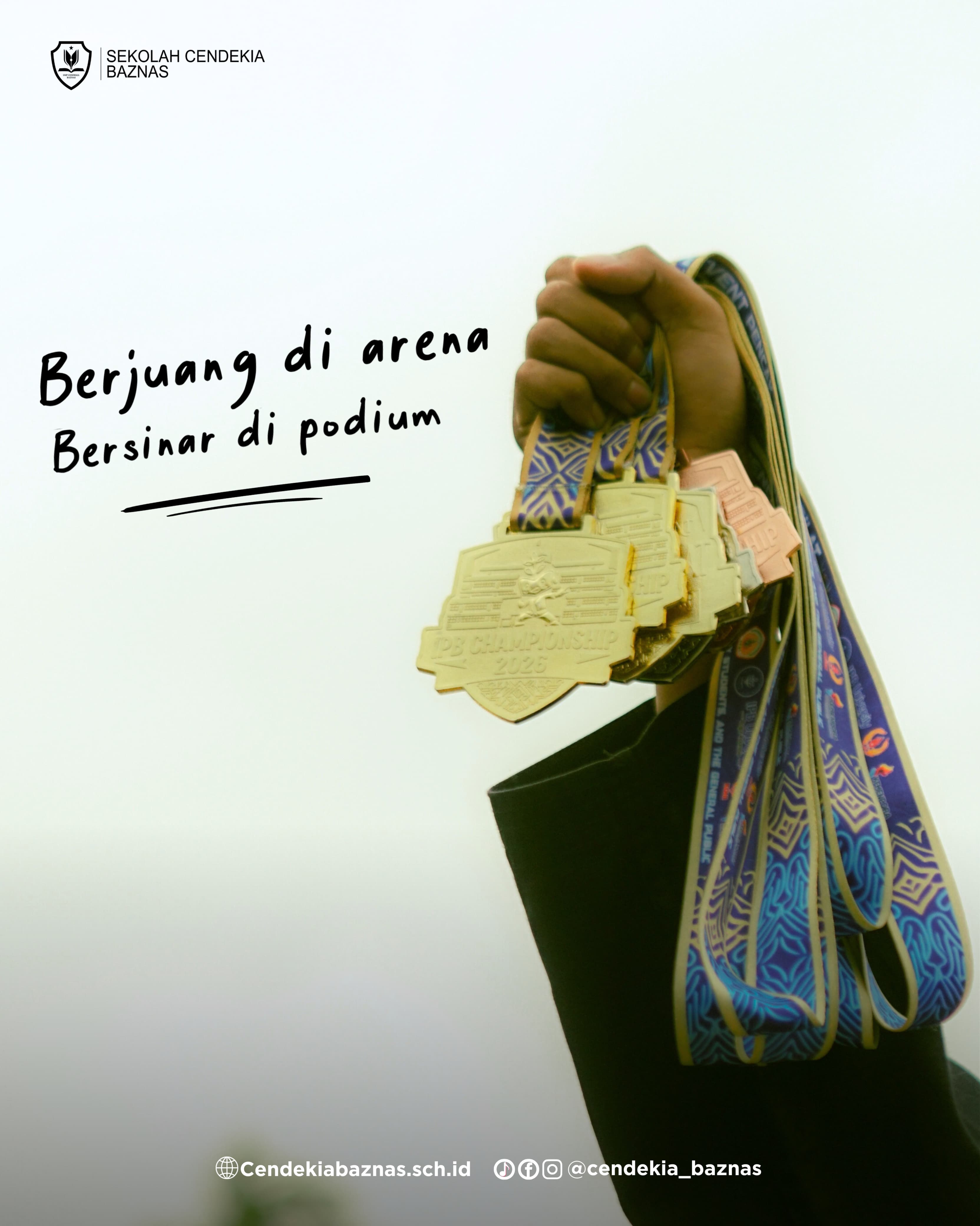 Berjuang di Arena, Bersinar di Podium - (Ada 6 foto)