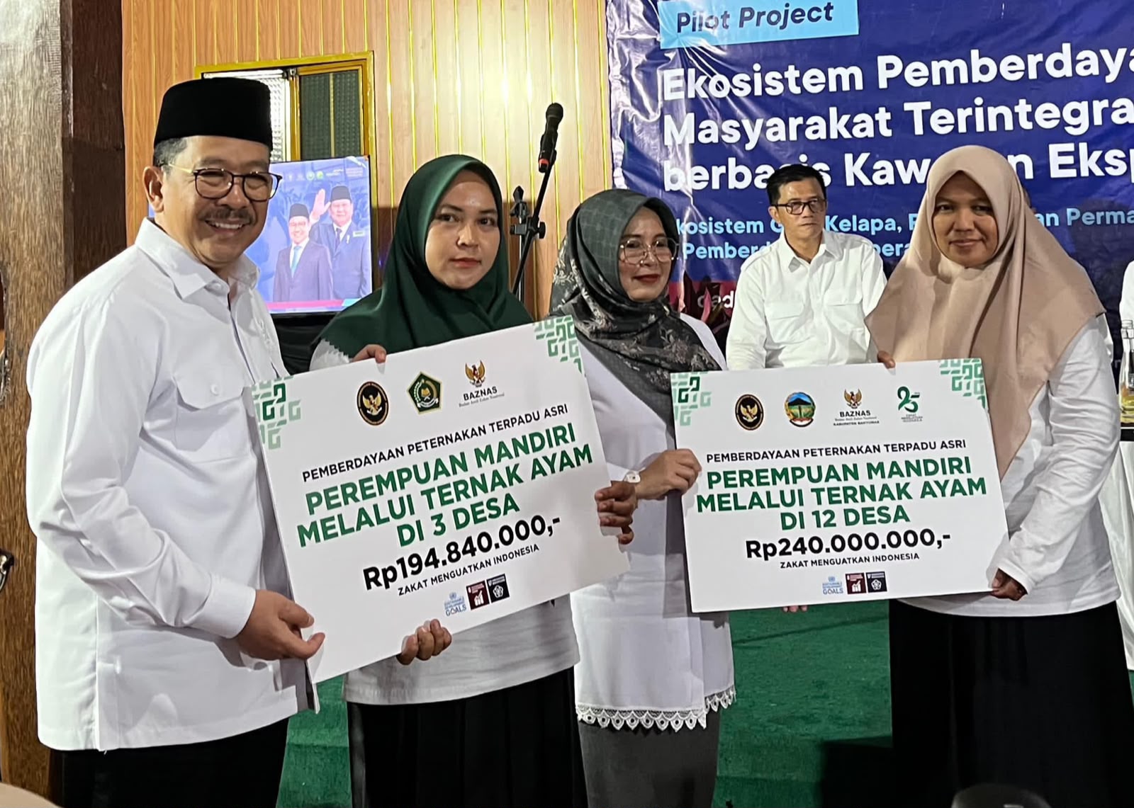 BAZNAS RI Berdayakan Mustahik Banyumas melalui Program Ternak Ayam - (Ada 0 foto)